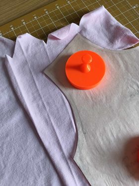 Těžítko "COVERED" (290g)